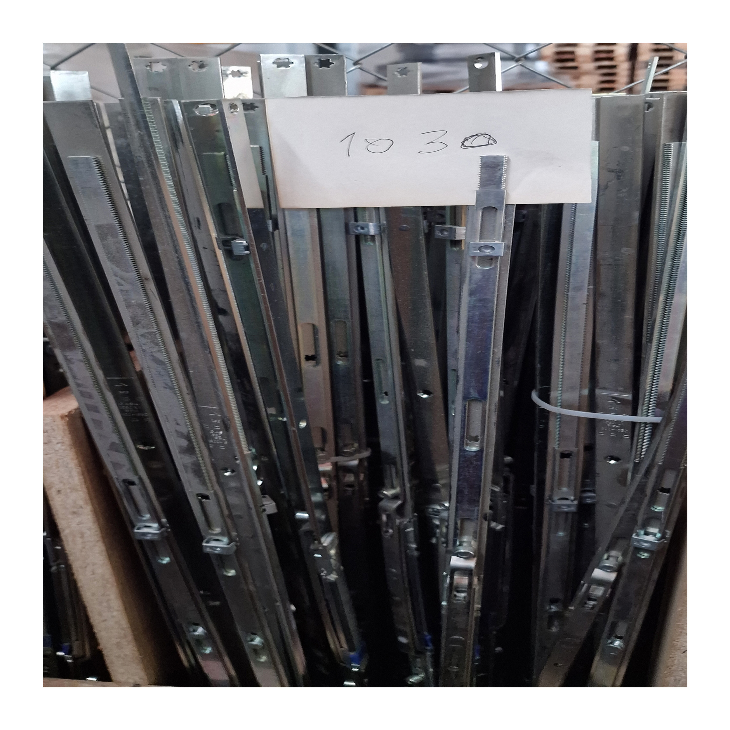 Stahl-Mehrpunkt-Verriegelungsstange lang