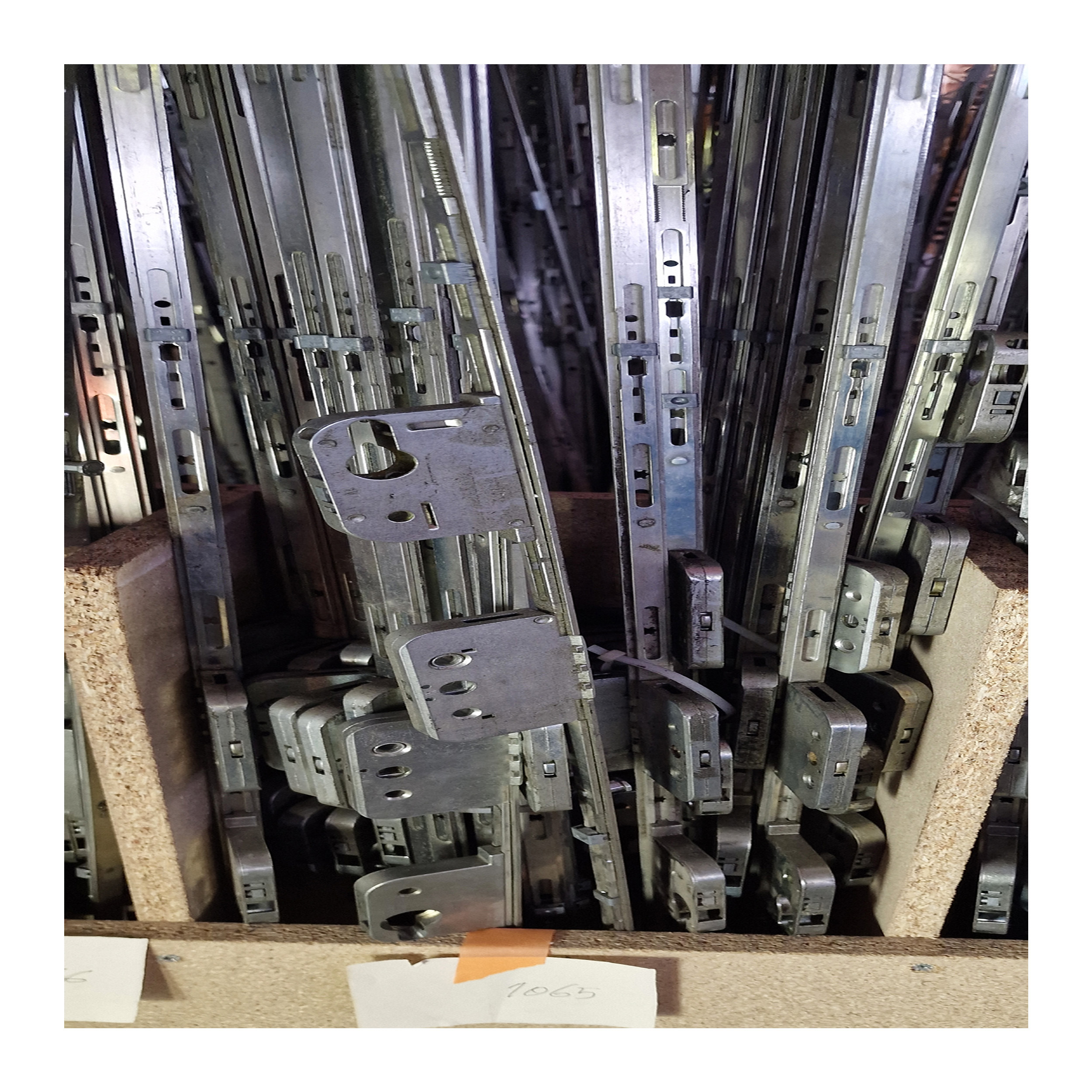 Schmale Mehrpunkt-Treibstange Stahl