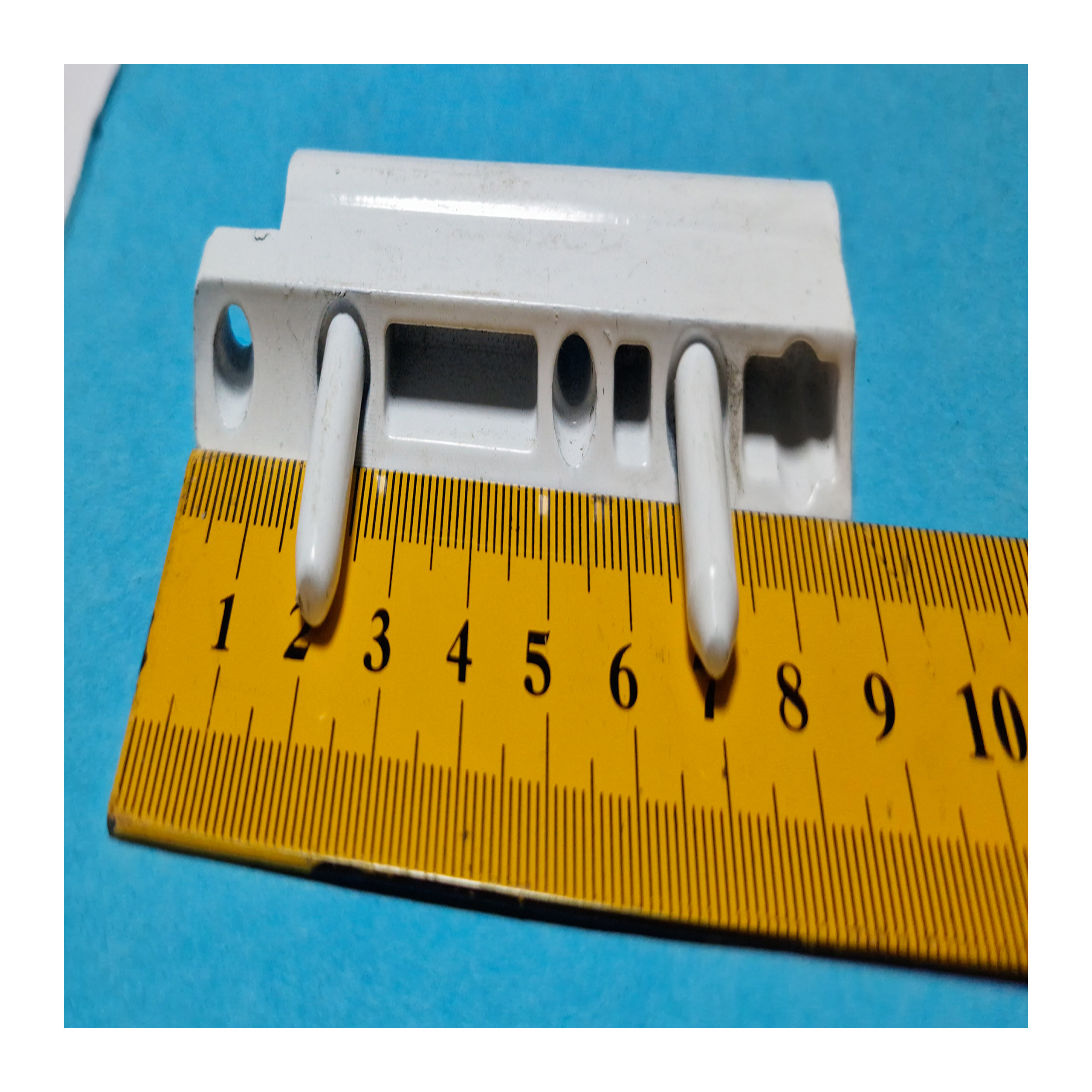 Fenster-Verriegelungsstift Kunststoff