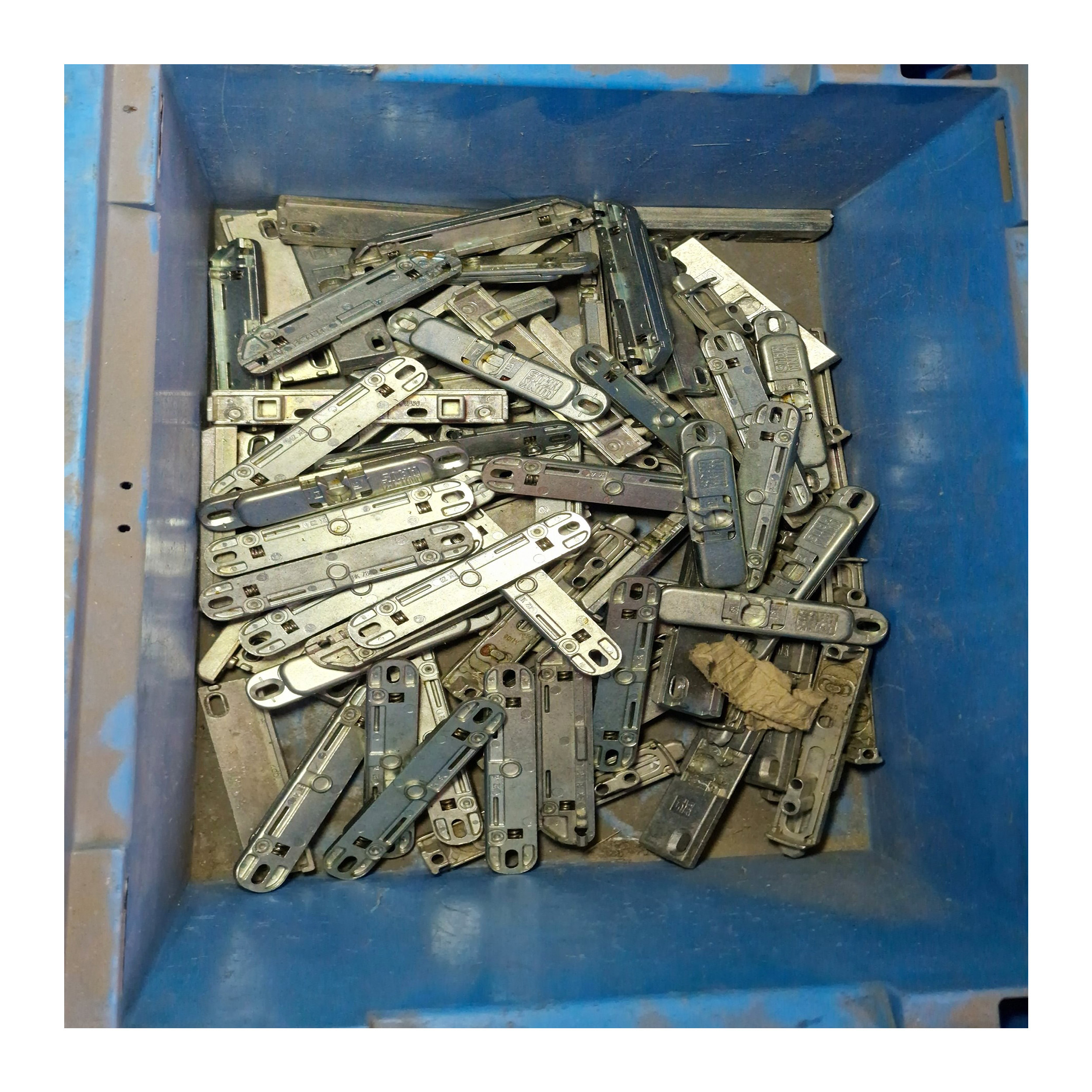 Fensterflügel-Schließblech Messing