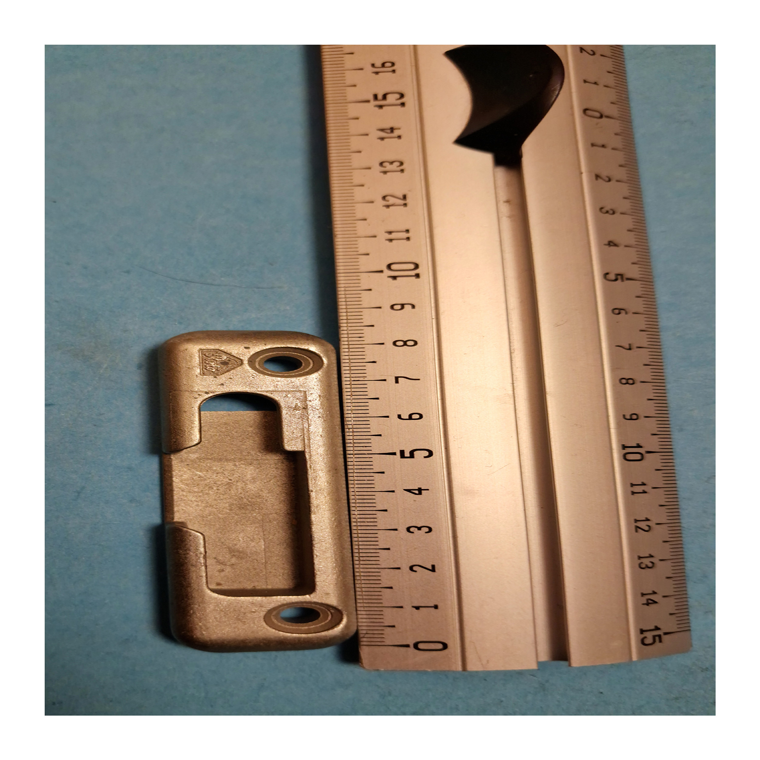 Schließblech Metall